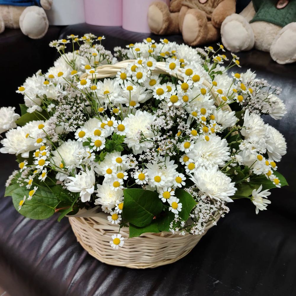 Букет из хризантем "Белый дым"